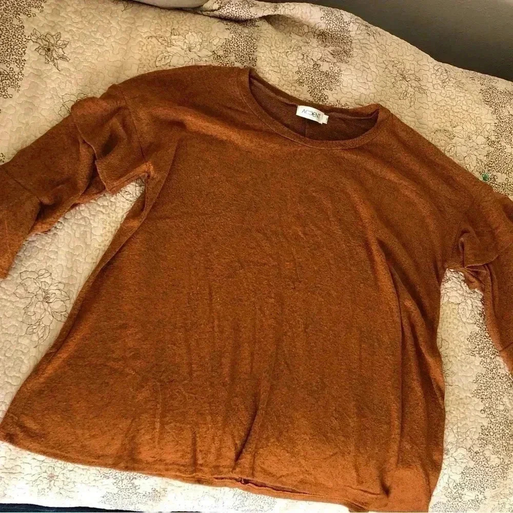 ACCent Sweater Rust Bell Sleeves Size 1XL